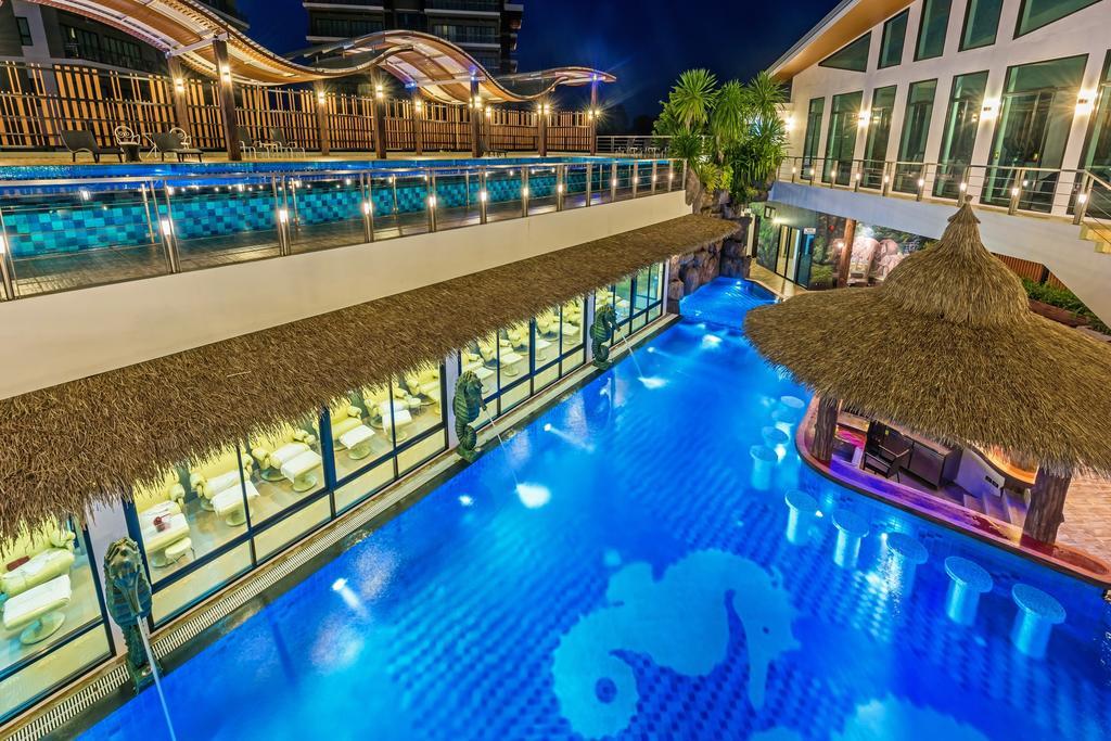 ฉลอง มิราเคิล เลควิว Aparthotel Phuket ภายนอก รูปภาพ